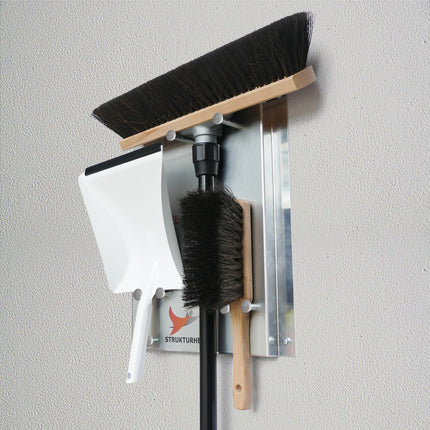 STRUKTURHELD® Industry Werkstatt – Kehrset mit Arenga-Besen, Handfeger, Kehrschaufel & Wandhalterung. Für Werkstatt & Industrie. Made in Germany.
