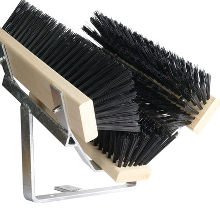 Schuhabstreifer mit Bürsten – reinigt Sohlen & Profilrillen gründlich