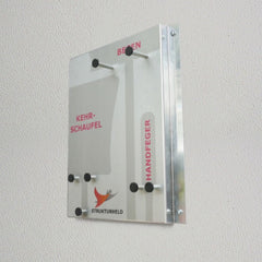 Strukturheld® Industry – Wandhalter für Besen & Kehrset nach 5S-Prinzip