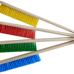 Auto-Schneebesen mit Eiskratzer – für Pkw & SUV. Robust, effizient & direkt ab Lager. 