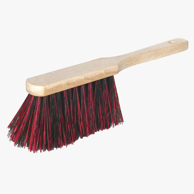 Outdoor Handfeger aus Buchenholz mit schwarz‑rotem Borstenmix, entfernt groben und feinen Schmutz zuverlässig auf allen Außenflächen