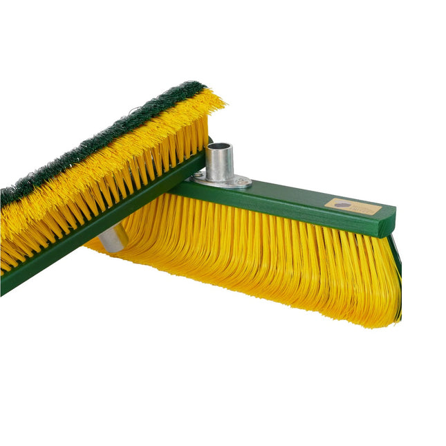 Fritze Krallenbesen 40 cm – tiefe Fugenreinigung für Laub, Moos und Schmutz; robuste PVC‑Borsten, stabiler Buchenholzkörper mit Metallhalter.