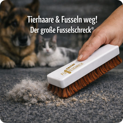 Der große Fusselschreck® entfernt Tierhaare, Fusseln & Staub von Teppich, Polstern, Kleidung & Auto – kraftvoll.