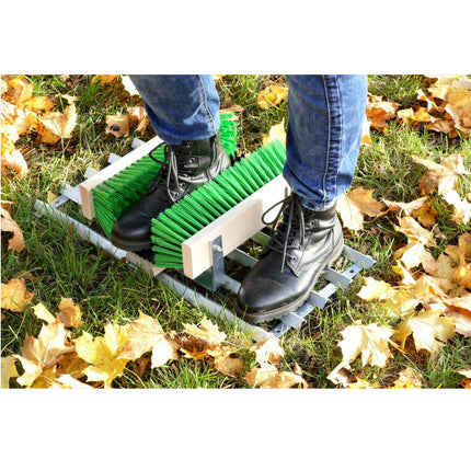 Gala-Bau - Outdoor Fußabtreter & Schuhabstreifer aus Metall mit Gitterrost und Bürsten – wetterfester Schuhreiniger für Außen zur Grobschmutz  und Profilreinigung.