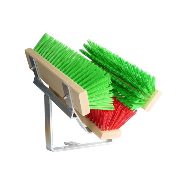 Outdoor Schuhreiniger verzinkt mit roten und grünen Bürsten – robust für Werkstatt und Eingangsbereiche