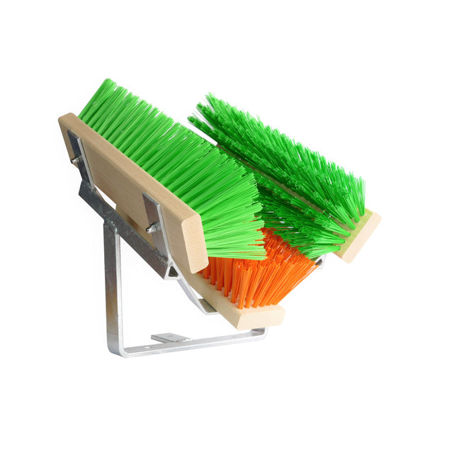 Outdoor Schuhreiniger verzinkt mit orange-grünen Bürsten – robust für Werkstatt und Eingangsbereiche