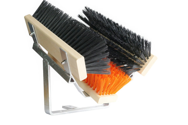 Schuhabstreifer Standard Orange/Schwarz – 30 cm, PET-Borsten & verzinktes Metall. Für Werkstatt & Hof. Made in Germany.